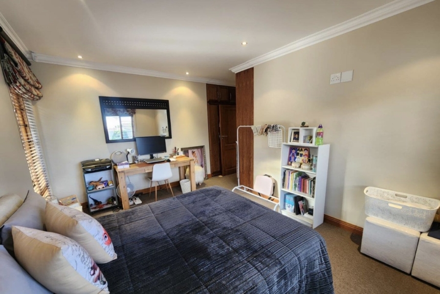 3 Bedroom Property for Sale in Wilkoppies North West
